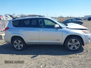 2010 Toyota RAV4 Sport с VIN JTMRK4DV3A5097052, выставлен на аукционе IAAI как лот 42091342 с пробегом Не указан миль и . История ставок и продаж доступна на DreamBid. Изображение 12.