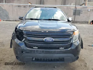 2015 Ford Utility Police Interceptor with VIN 1FM5K8ARXFGB52049, listed as a Copart auction lot 70581754 with 117,447 mi miles and Salvage Title. Bid and sale history available at carsss.com. Image 5.