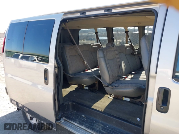 2006 Chevrolet Express Passenger с VIN 1GAHG35U961270030, выставлен на аукционе IAAI как лот 41902735 с пробегом 163 367 миль миль и . История ставок и продаж доступна на DreamBid. Изображение 8.