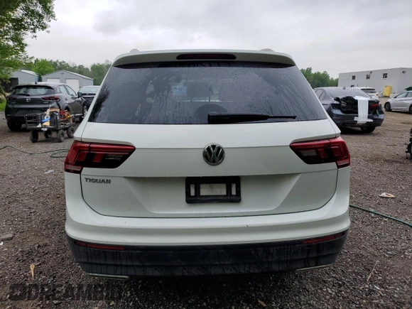 2019 Volkswagen Tiguan S z VIN 3VV0B7AX4KM034250, wystawiony jako Copart lot #60025375 z przebiegiem 116 778 mil mil oraz Czysty tytuł • Clean title. Historia ofert i sprzedaży dostępna na DreamBid. Obrazek 6.