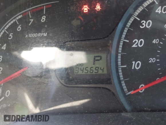 2013 Toyota Sienna LE AAS with VIN 5TDKK3DCXDS350005, listed as a IAAI auction lot 42470301 with 345,695 mi miles and . Bid and sale history available at DreamBid. Image 15.
