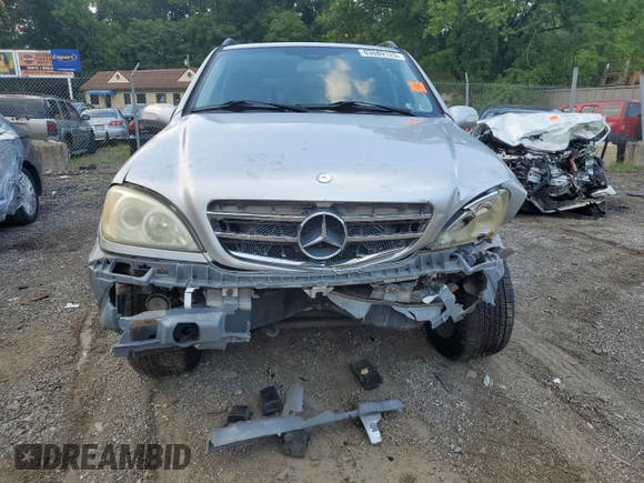 2004 Mercedes-Benz M 350 with VIN 4JGAB57E54A504391, listed as a Copart auction lot 63689125 with Not provided miles and Salvage title. Bid and sale history available at DreamBid. Image 5.