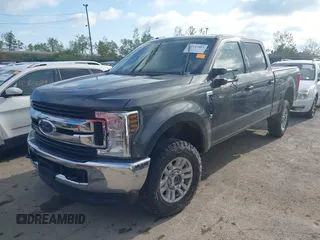 2018 Ford F-250 XL z VIN 1FT7W2B68JEC44218, wystawiony jako IAAI lot #42157081 z przebiegiem 173 909 mil mil oraz . Historia ofert i sprzedaży dostępna na DreamBid. Obrazek 2.