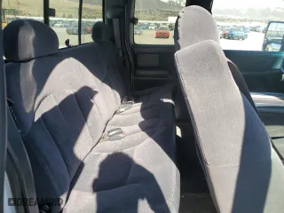 2002 Chevrolet Silverado 1500 LS with VIN 2GCEK19T721368721, listed as a Copart auction lot 50418495 with 133,418 mi miles and Salvage Title. Bid and sale history available at carsss.com. Image 10.