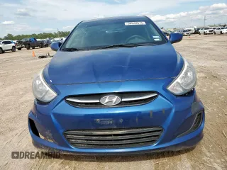 2017 Hyundai Accent SE z VIN KMHCT4AE8HU214417, wystawiony jako Copart lot #58548515 z przebiegiem 118 018 mil mil oraz Czysty tytuł • Clean title. Historia ofert i sprzedaży dostępna na DreamBid. Obrazek 5.