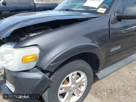2007 Ford Explorer XLT with VIN 1FMEU73EX7UB50867, listed as a IAAI auction lot 41807131 with 182,673 mi miles. Bid and sale history available at carsss.com. Image 18.