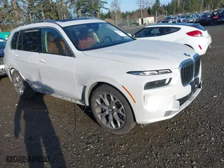 2023 BMW X7 xDrive40i with VIN 5UX23EM08P9N90606, listed as a IAAI auction lot 41692128 with 34,752 mi miles. Bid and sale history available at carsss.com. Image 1.