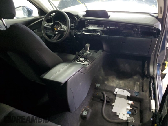 2022 Mazda CX-30 S with VIN 3MVDMBAL1NM401179, listed as a Copart auction lot 44798635 with Not provided miles and Salvage title. Bid and sale history available at DreamBid. Image 8.