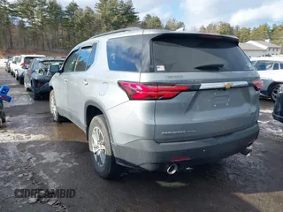 2023 Chevrolet Traverse LT Leather with VIN 1GNEVHKW8PJ215256, listed as a IAAI auction lot 41456367 with 31,606 mi miles. Bid and sale history available at carsss.com. Image 3.
