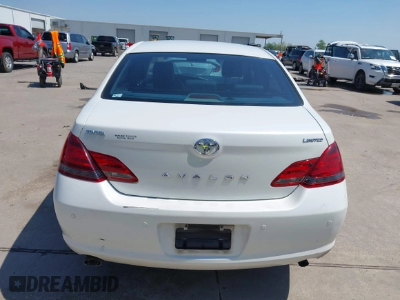 2008 Toyota Avalon XL with VIN 4T1BK36B88U306912, listed as a IAAI auction lot 41981473 with 148,461 mi miles. Bid and sale history available at carsss.com. Image 16.