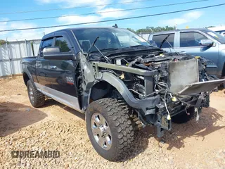 2016 Ram 2500 Laramie with VIN 3C6UR5FL8GG217024, listed as a IAAI auction lot 40235735 with 82,212 mi miles. Bid and sale history available at carsss.com. Image 18.