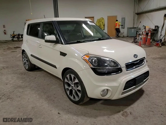 2013 Kia Soul + with VIN KNDJT2A68D7776027, listed as a Copart auction lot 44798915 with 140,756 mi miles and Salvage Title. Bid and sale history available at carsss.com. Image 14.