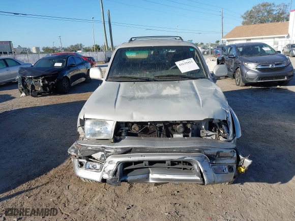 2000 Toyota 4Runner Limited with VIN JT3HN87R6Y0283866, listed as a IAAI auction lot 41639423 with 285,426 mi miles. Bid and sale history available at carsss.com. Image 12.