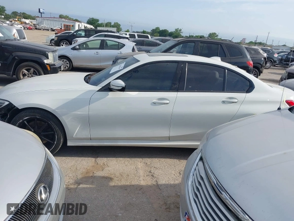 2019 BMW 3 Series 330i with VIN WBA5R1C53KAK08179, listed as a IAAI auction lot 42010397 with 71,975 mi miles and . Bid and sale history available at DreamBid. Image 15.