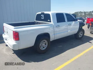 2006 Dodge Dakota ST with VIN 1D7HE28K46S706686, listed as a IAAI auction lot 41823876 with 89,685 mi miles and . Bid and sale history available at carsss.com. Image 4.