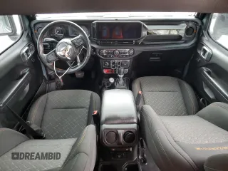 2024 Jeep Gladiator Mojave X с VIN 1C6JJTEGXRL115913, выставлен на аукционе Copart как лот 54733725 с пробегом 14 432 миль миль и Списание • Salvage title. История ставок и продаж доступна на DreamBid. Изображение 8.