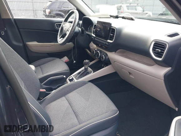 2024 Hyundai Venue SEL with VIN KMHRC8A39RU285918, listed as a IAAI auction lot 41480084 with 4,824 mi miles and . Bid and sale history available at DreamBid. Image 5.