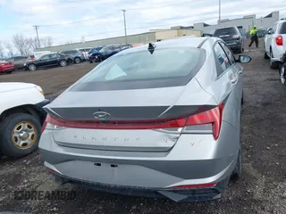 2022 Hyundai Elantra SEL z VIN 5NPLN4AG9NH078241, wystawiony jako IAAI lot #41864349 z przebiegiem 41 860 mil mil oraz . Historia ofert i sprzedaży dostępna na DreamBid. Obrazek 16.