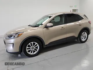 2020 Ford Escape SE z VIN 1FMCU0G61LUA00772, wystawiony jako Copart lot #65851325 z przebiegiem 126 308 mil mil oraz Czysty tytuł • Clean title. Historia ofert i sprzedaży dostępna na DreamBid. Obrazek 1.