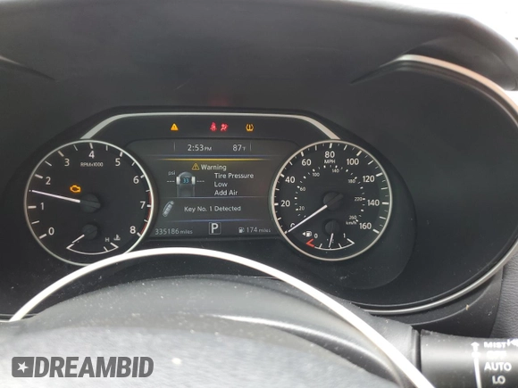 2017 Nissan Maxima Platinum with VIN 1N4AA6AP9HC387387, listed as a Copart auction lot 58727605 with 335,186 mi miles and Salvage title. Bid and sale history available at DreamBid. Image 9.