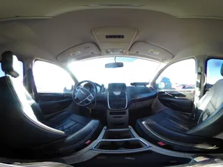 2013 Chrysler Town & Country Touring with VIN 2C4RC1BG2DR758951, listed as a IAAI auction lot 41136184 with 134,784 mi miles. Bid and sale history available at carsss.com. Image 18.