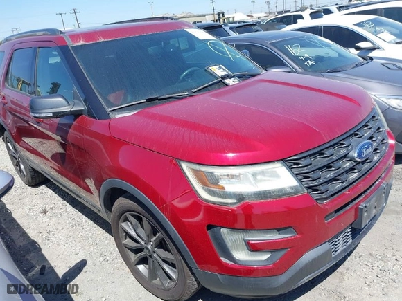 2017 Ford Explorer XLT with VIN 1FM5K7D8XHGD55345, listed as a IAAI auction lot 41816845 with 101,214 mi miles. Bid and sale history available at carsss.com. Image 1.