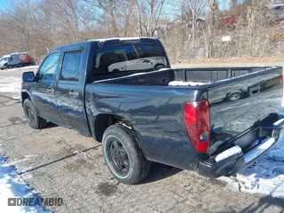 2005 Chevrolet Colorado 1SC LS Z85 with VIN 1GCCS136058255172, listed as a IAAI auction lot 41393249 with 285,982 mi miles. Bid and sale history available at carsss.com. Image 3.