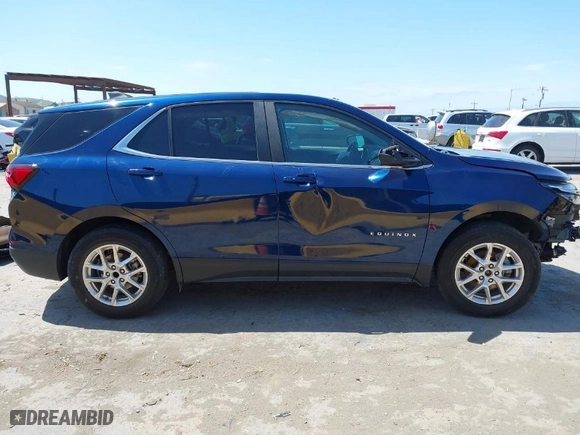 2022 Chevrolet Equinox LT with VIN 2GNAXKEV1N6131220, listed as a IAAI auction lot 41726514 with 60,462 mi miles. Bid and sale history available at carsss.com. Image 13.