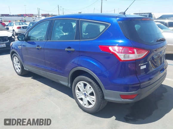 2016 Ford Escape S with VIN 1FMCU0F79GUB44943, listed as a IAAI auction lot 42108103 with 189,973 mi miles. Bid and sale history available at carsss.com. Image 3.