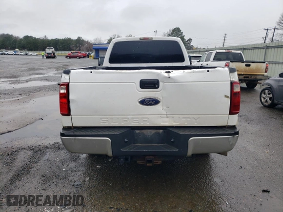 2013 Ford F-250 XLT with VIN 1FT7X2ATXDEA89535, listed as a Copart auction lot 45032825 with 304,653 mi miles and Clean title. Bid and sale history available at DreamBid. Image 6.