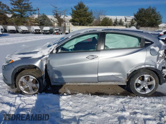 2022 Honda HR-V LX with VIN 3CZRU6H38NM769843, listed as a IAAI auction lot 41377598 with 29,794 mi miles. Bid and sale history available at carsss.com. Image 13.