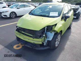 2011 Ford Fiesta SE z VIN 3FADP4BJ3BM181711, wystawiony jako IAAI lot #42492104 z przebiegiem 102 667 mil mil oraz . Historia ofert i sprzedaży dostępna na DreamBid. Obrazek 6.
