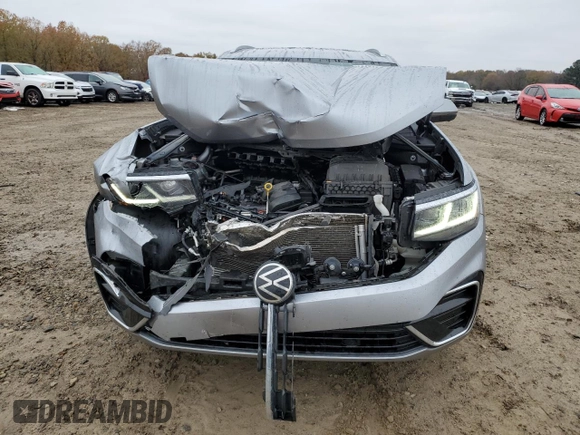2022 Volkswagen Atlas SEL Premium R-Line with VIN 1V2FE2CA8NC205856, listed as a Copart auction lot 83979724 with 66,060 mi miles and Salvage title. Bid and sale history available at DreamBid. Image 5.