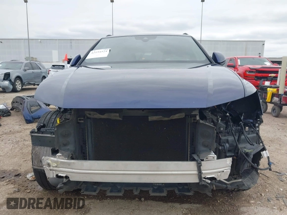 2019 Audi Q8 Prestige z VIN WA1FVAF13KD019245, wystawiony jako IAAI lot #42194524 z przebiegiem 74 703 mil mil oraz . Historia ofert i sprzedaży dostępna na DreamBid. Obrazek 13.