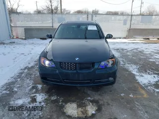 2008 BMW 3 Series 328xi with VIN WBAVC93588K042972, listed as a IAAI auction lot 41419822 with 134,843 mi miles. Bid and sale history available at carsss.com. Image 12.