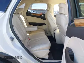 2015 Lincoln MKC z VIN 5LMCJ1A94FUJ13781, wystawiony jako IAAI lot #41761324 z przebiegiem 139 196 mil mil oraz . Historia ofert i sprzedaży dostępna na DreamBid. Obrazek 8.