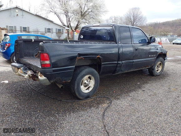 2001 Dodge Ram 1500 with VIN 3B7HC13Y41G219249, listed as a IAAI auction lot 41959327 with 202,043 mi miles. Bid and sale history available at carsss.com. Image 4.