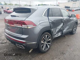 2024 Volkswagen Atlas SEL Premium R-Line with VIN 1V2FE2CA0RC253583, listed as a IAAI auction lot 41951435 with 4,668 mi miles and . Bid and sale history available at DreamBid. Image 4.