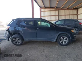 2018 Jeep Compass Latitude with VIN 3C4NJDBB6JT435456, listed as a IAAI auction lot 41328053 with 44,580 mi miles. Bid and sale history available at carsss.com. Image 14.