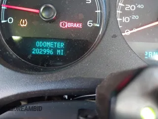 2008 Chevrolet Tahoe LTZ с VIN 1GNFK13008J206177, выставлен на аукционе IAAI как лот 41378878 с пробегом 202 996 миль миль и . История ставок и продаж доступна на DreamBid. Изображение 15.