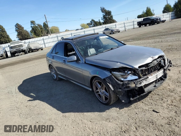 2011 Mercedes-Benz C 350 Sport z VIN WDDGF5GB0BR137395, wystawiony jako Copart lot #75767944 z przebiegiem 158 087 mil mil oraz Szkoda całkowita • Salvage title. Historia ofert i sprzedaży dostępna na DreamBid. Obrazek 4.