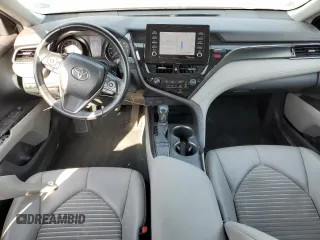2022 Toyota Camry SE with VIN 4T1G11AK8NU662762, listed as a Copart auction lot 53463765 with 56,116 mi miles and Salvage Title. Bid and sale history available at carsss.com. Image 8.