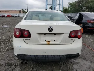 2008 Volkswagen Jetta SE with VIN 3VWRM71K48M003901, listed as a Copart auction lot 59079425 with 137,751 mi miles and Salvage title. Bid and sale history available at DreamBid. Image 6.