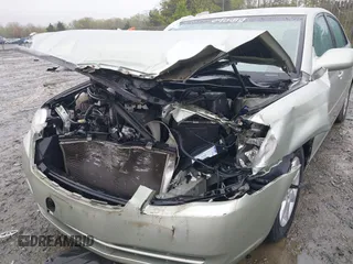 2007 Toyota Avalon XL with VIN 4T1BK36B27U236094, listed as a IAAI auction lot 42025285 with 208,741 mi miles and . Bid and sale history available at carsss.com. Image 6.