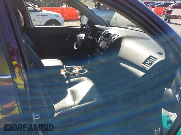 2013 Toyota Highlander Limited with VIN JTEDC3EH1D2011037, listed as a IAAI auction lot 42384576 with 334,621 mi miles and . Bid and sale history available at DreamBid. Image 5.