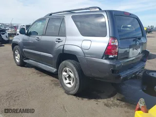 2005 Toyota 4Runner SR5 with VIN JTEZU14R958028894, listed as a IAAI auction lot 41680999 with 215,110 mi miles. Bid and sale history available at carsss.com. Image 3.