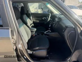 2017 Kia Soul + with VIN KNDJP3A59H7448123, listed as a Copart auction lot 88375045 with 61,293 mi miles and Salvage Title. Bid and sale history available at carsss.com. Image 7.