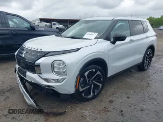2022 Mitsubishi Outlander SE z VIN JA4J3UA86NZ013601, wystawiony jako IAAI lot #42009537 z przebiegiem 56 293 mil mil oraz . Historia ofert i sprzedaży dostępna na DreamBid. Obrazek 2.