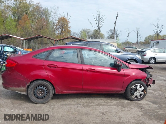 2013 Ford Fiesta SE z VIN 3FADP4BJ1DM192788, wystawiony jako IAAI lot #42018716 z przebiegiem 148 212 mil mil oraz . Historia ofert i sprzedaży dostępna na DreamBid. Obrazek 13.