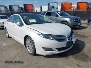 2015 Lincoln MKZ with VIN 3LN6L2G97FR603324, listed as a IAAI auction lot 37553881 with 100,728 mi miles. Bid and sale history available at carsss.com. Image 1.